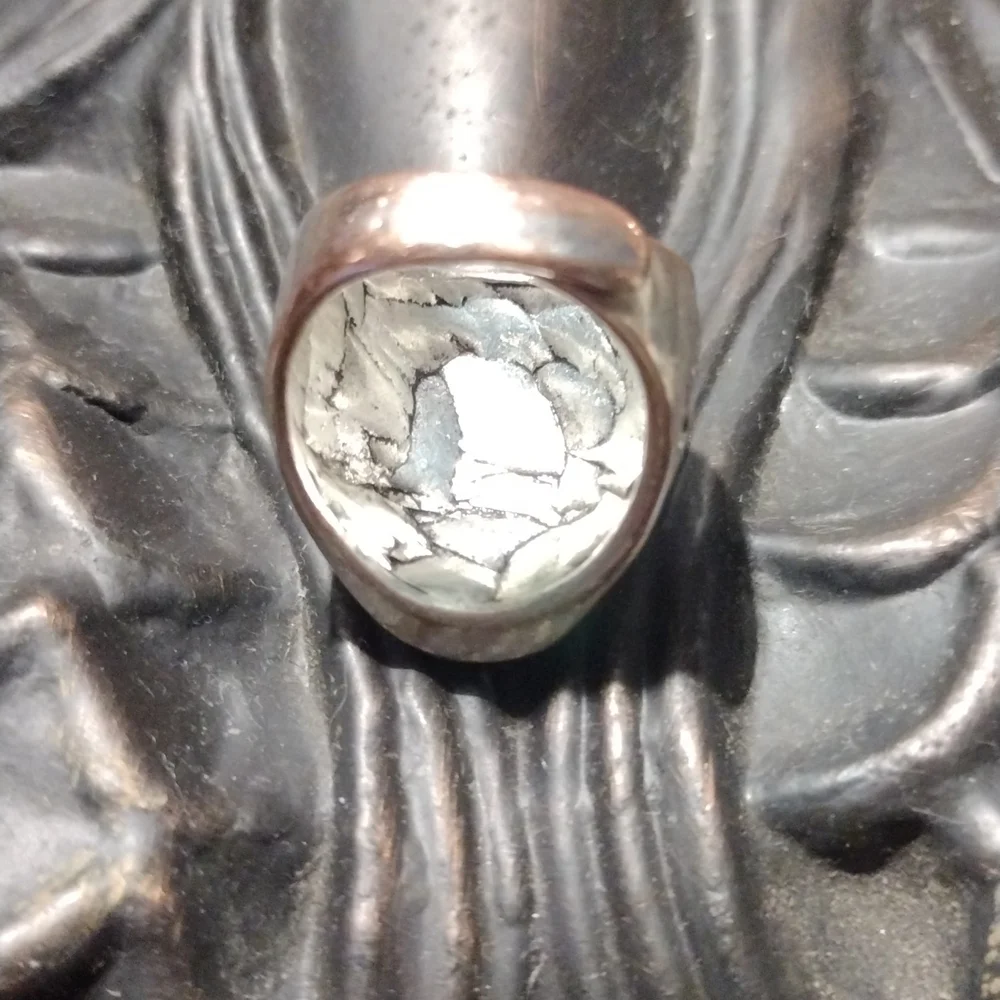 Silver ring - Picture 3 of 5